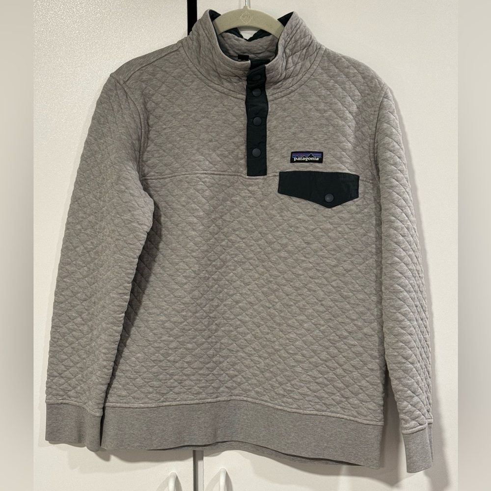 Patagonia Gray Quilted Crew Neck Sweater